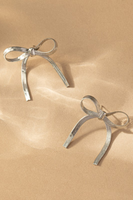 Silver herringbone chain bow earrings 